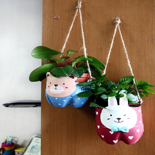 gantungan tanaman dari botol bekas lucu