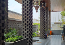 tiang bata ekspos warna hitam
